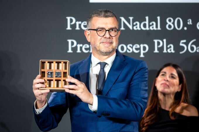 El periodista e historiador barcelonés Jaume Clotet tras ganar el 56 Premi Josep Pla