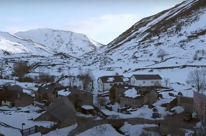 La remota aldea sacada de un cuento que está situada a mayor altitud en España