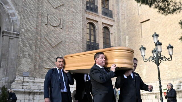 Funeral del expresidente de Telefónica César Alierta en la iglesia de Santiago el Mayor de Zaragoza