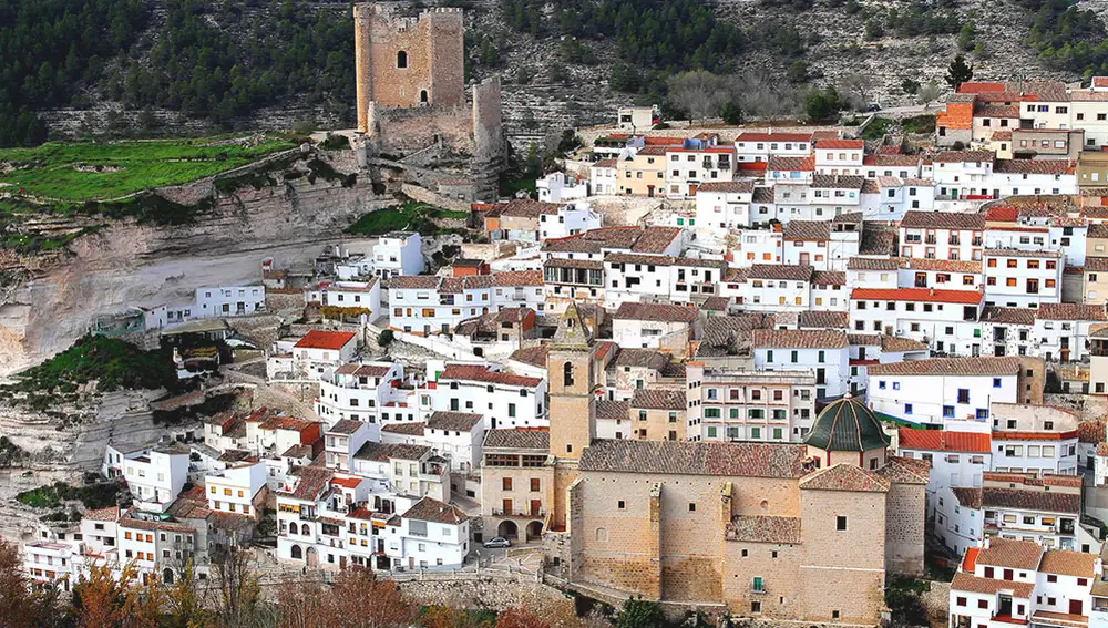 Panorámica de Alcalá del Júcar (Albacete)