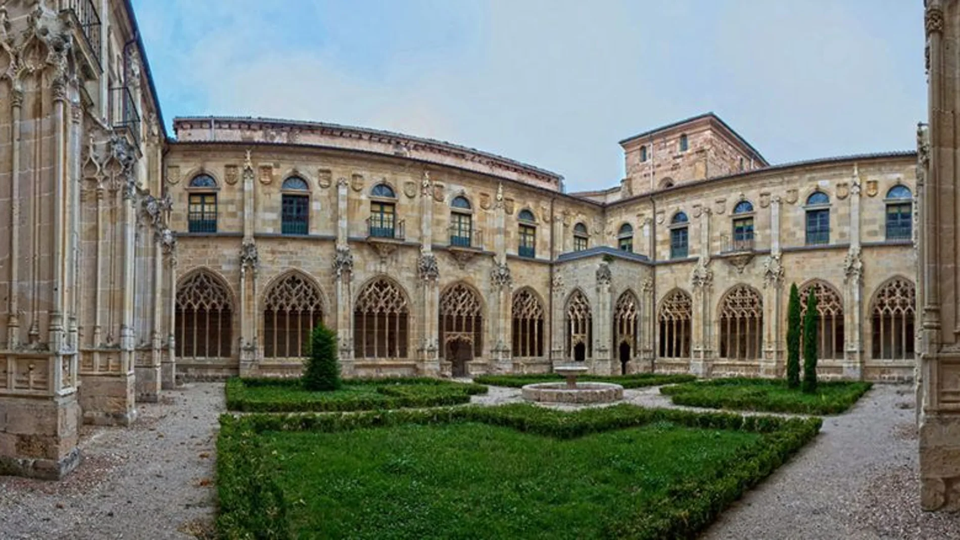 Claustro del Monasterio de San Salvador de Oña