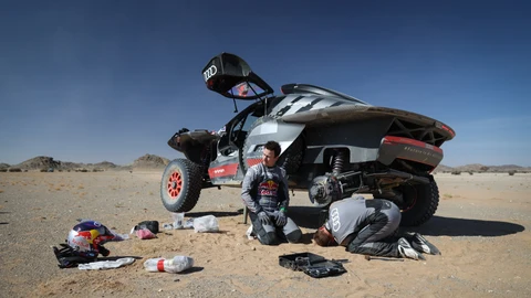 Mattias Ekström (Audi) sufrió un fallo en la suspensión de su vehículo