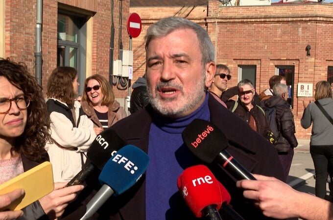 Collboni reitera que Barcelona tendrá gobierno de coalición y presupuestos "antes de primavera"