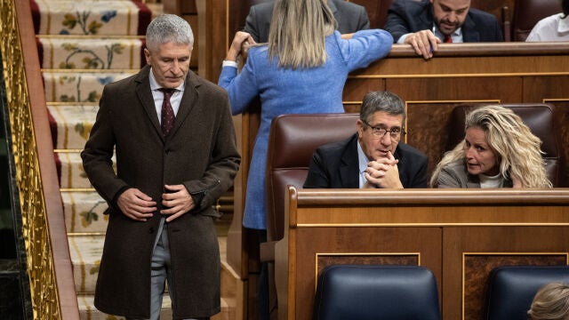 El PSOE se opone a que Marlaska comparezca y recalca que con este Gobierno "ya no existen" las cloacas del PP