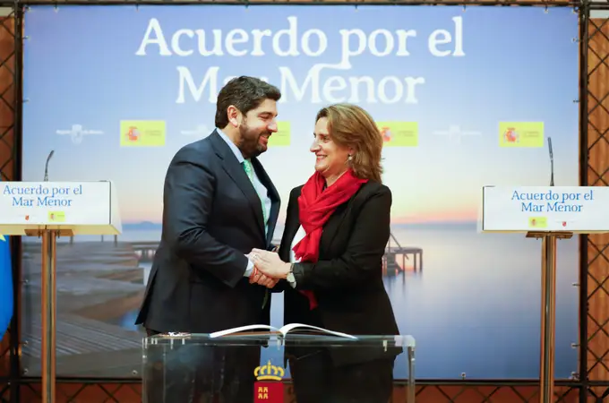 López Miras y Ribera, frente común en la creación de la Comisión para proteger el Mar Menor 