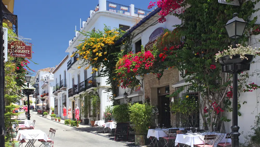 Calle ancha Marbella