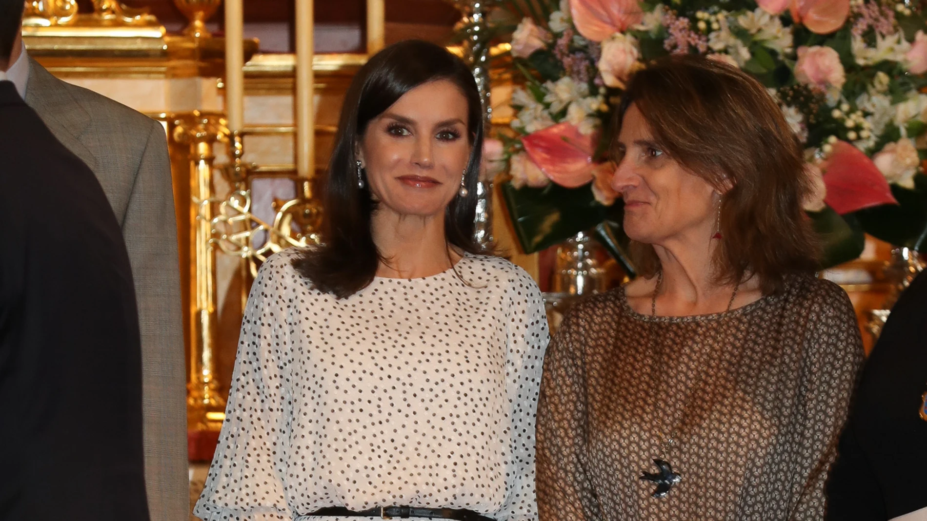 La Reina Letizia y Teresa Ribera en una imagen de 2020