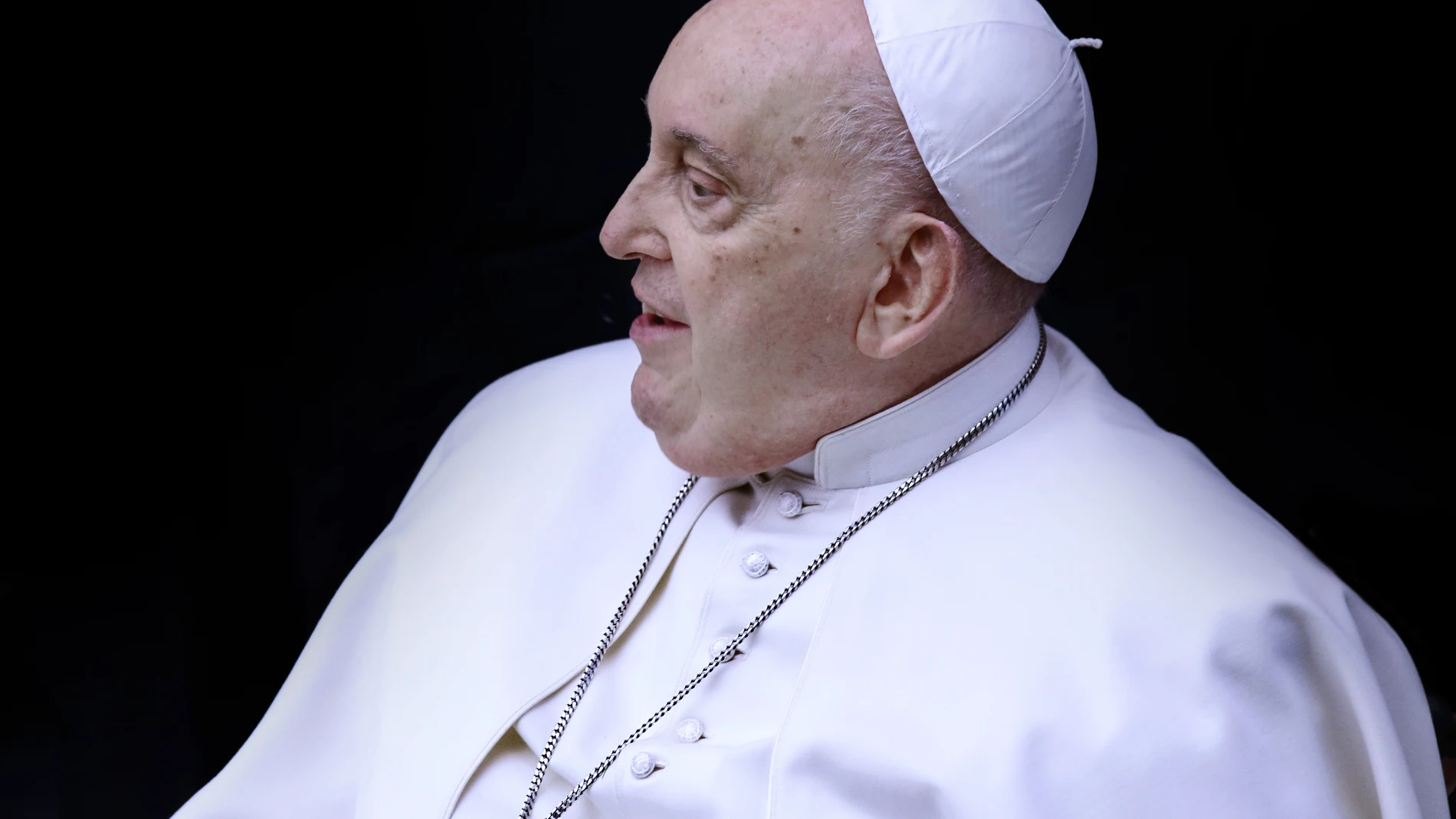 El Papa pide a la Iglesia dialogar sin miedo sobre grandes temas actuales y acoger al que se siente abandonado por Dios