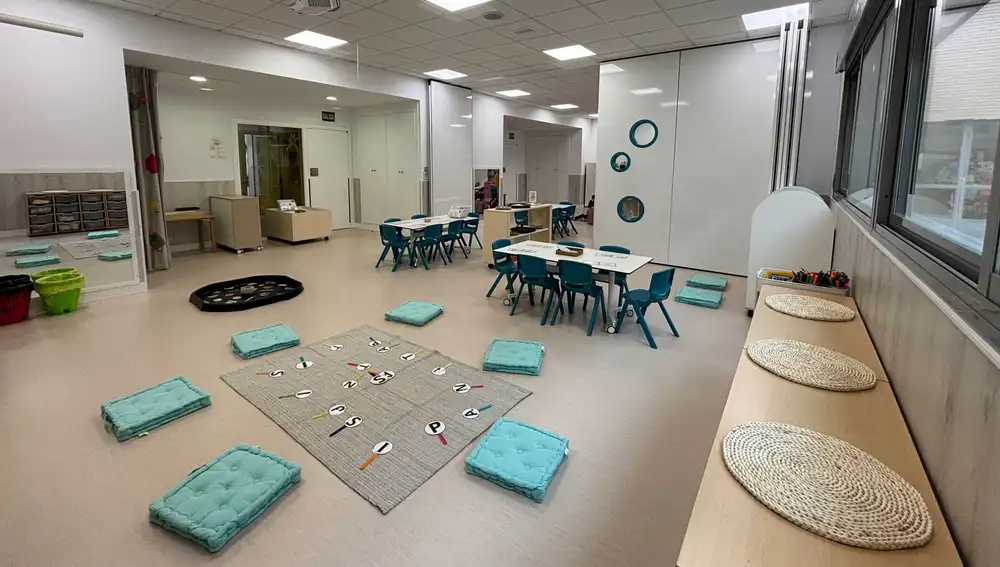 espacio denominado ‘VdMaker’, un aula abierta y flexible donde además de su equipamiento, dispone de zonas de actividad para favorecer y estimular los procesos de enseñanza y aprendizaje