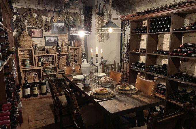 Bodega del restaurante Venta de Aires, el más antiguo de Castilla-La Mancha
