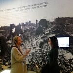 Ayuso explora el Museo POLIN, testigo de mil años de historia judía en Polonia