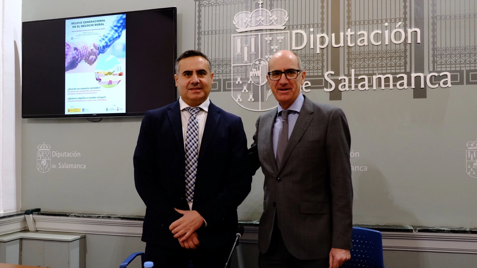 El presidente de la Diputación de Salamanca, Javier Iglesias, presenta, junto a Antonio Labrador, la iniciativa Relevo Generacional en el mundo Rural