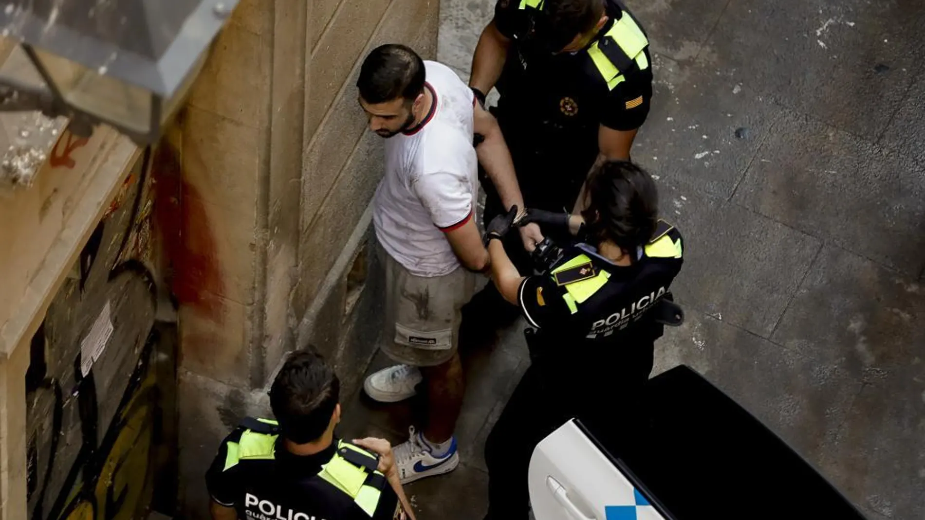 Momento de una detención en Barcelona