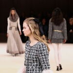 Chanel presenta su colección de Alta Costura en París.