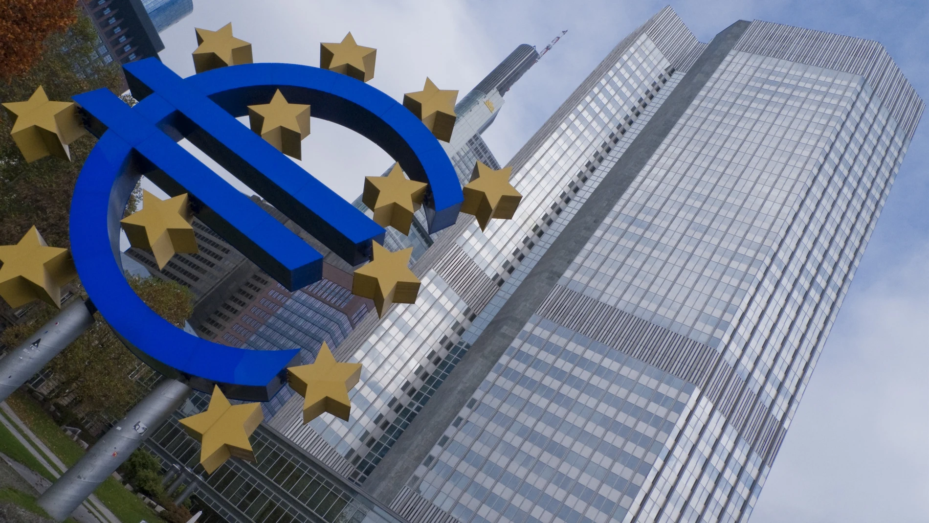 Economía.- Los bancos de la eurozona anticipan el primer repunte de la demanda de hipotecas en casi dos años, según BCE