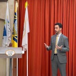 Iñaki Echeveste, director de la Escuela Superior de Hostelería de Sevilla, durante una conferencia