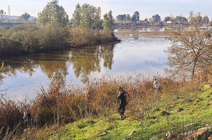 Más de 120 personas buscan a la mujer desaparecida en Badajoz