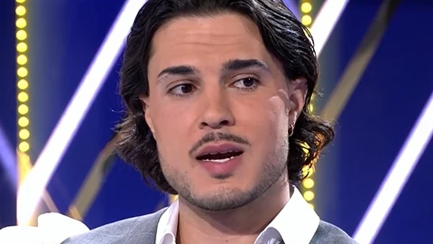 Carlo Costanzia se sienta en '¡De viernes!' y asegura que tiene buena relación con sus padres