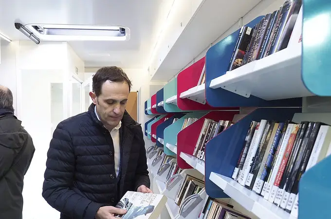 Los Bibliobuses de la Diputación de Valladolid realizan más de 46.000 préstamos anuales en 151 pueblos de la provincia