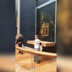Activistas alimentarias arrojan sopa 'La Gioconda' en el Museo del Louvre