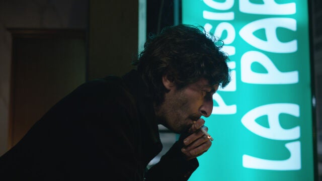 En "La parra", Alberto Gracia detiene Ferrol en el tiempo para contar una historia de fantasmas e identidades perdidas