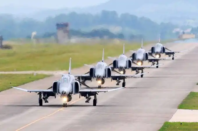 El mítico y veterano F-4 Phantom aún sigue en activo: estas son las (sorprendentes) fuerzas aéreas en que vuela todavía
