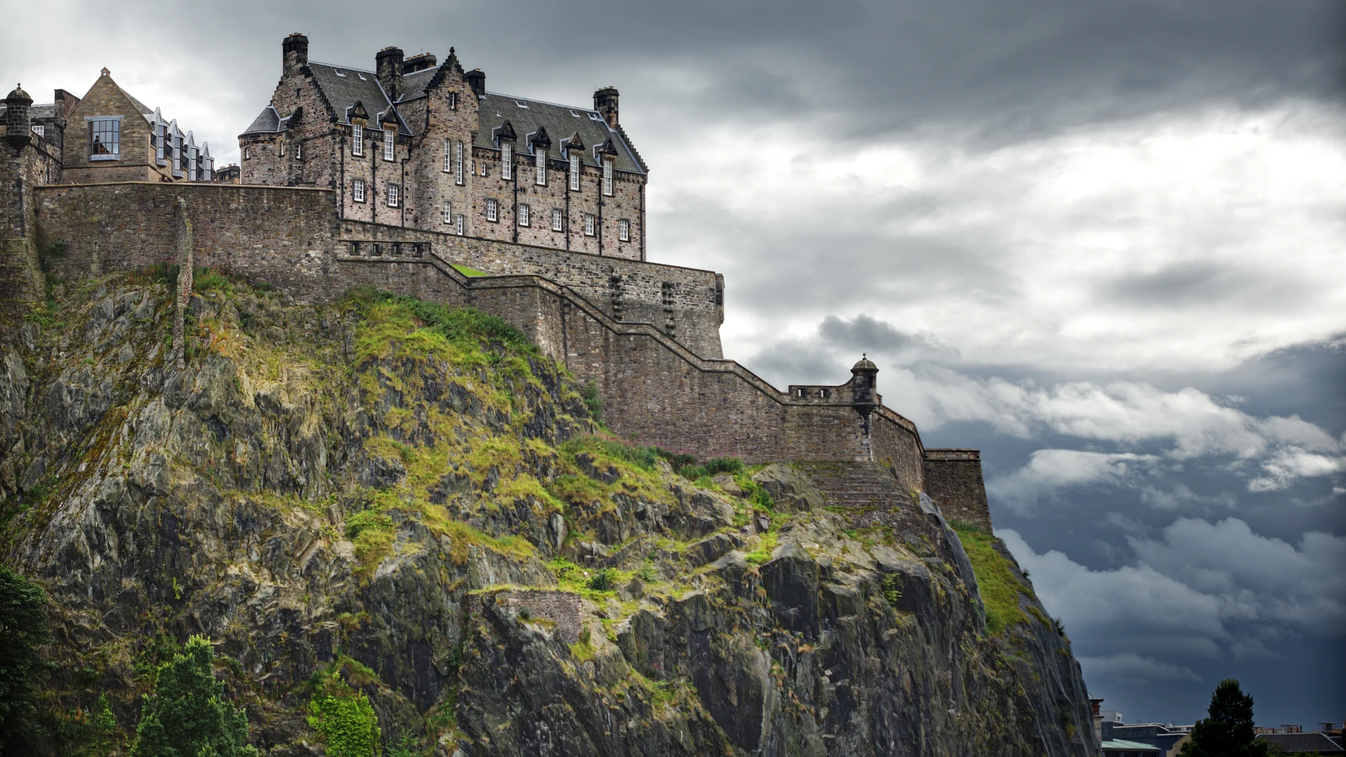 Lord Voldemort, el castillo de Hogwarts o el Callejón Diagón fueron algunos de los escenarios y personajes que nacieron en la capital de Escocia