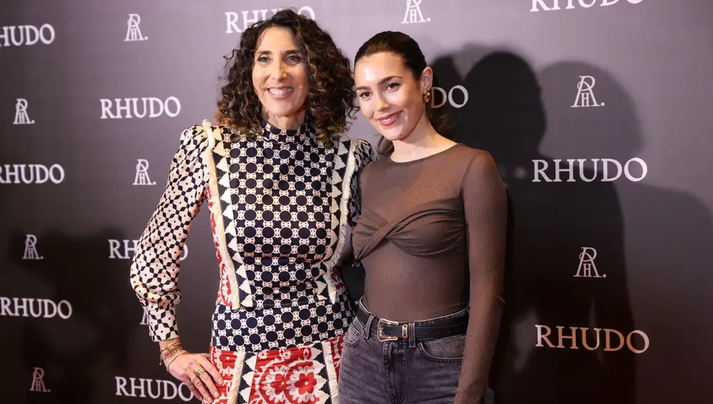 Paz Padilla y su hija, Ana Ferrer, en la inauguración de Rhudo