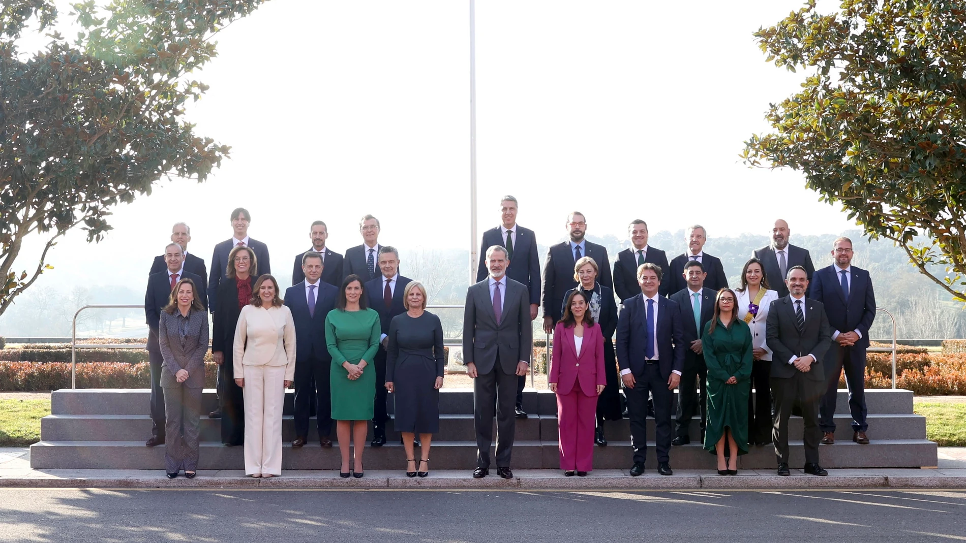 Felipe VI recibe al Junta de Gobierno de la FEMP