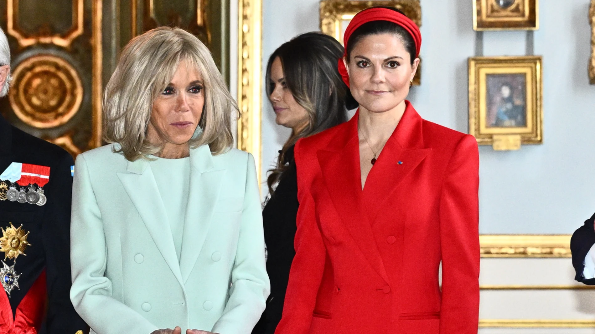 Las princesas de Suecia y Brigitte Macron con los looks más tendencia.