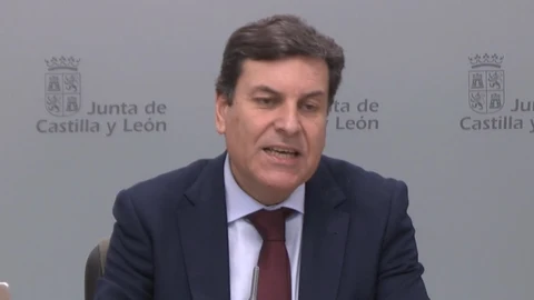 El portavoz de la Junta, Carlos Fernández Carriedo, atiende a la prensa tras el Consejo de Gobierno