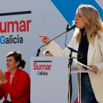 Yolanda Díaz en mitin con la candidata a la Xunta de Galicia por Sumar Marta Lois