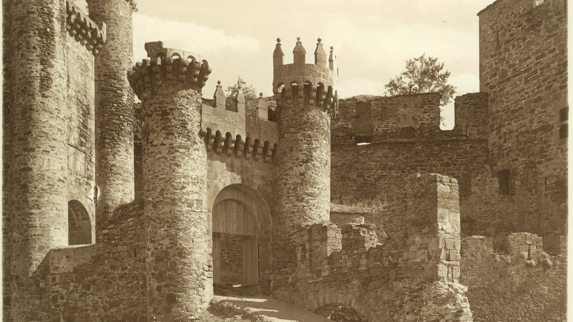 Primeras imágenes del Castillo de Ponferrada