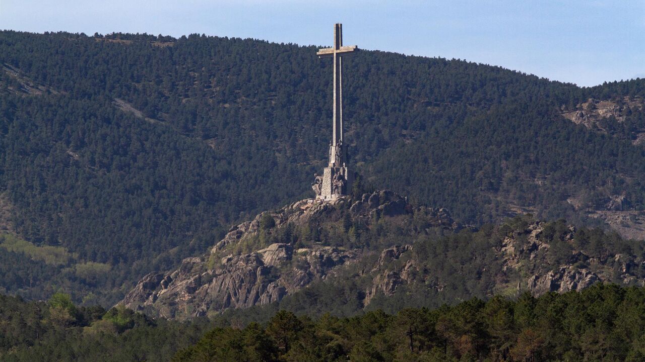 マドリード共同体、クエルガムロスのBIC宣言から再び離脱