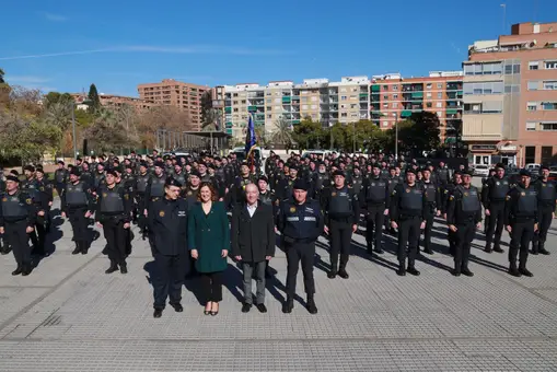 Valencia presenta una unidad policial para botellones, reyertas y control de vehículos 