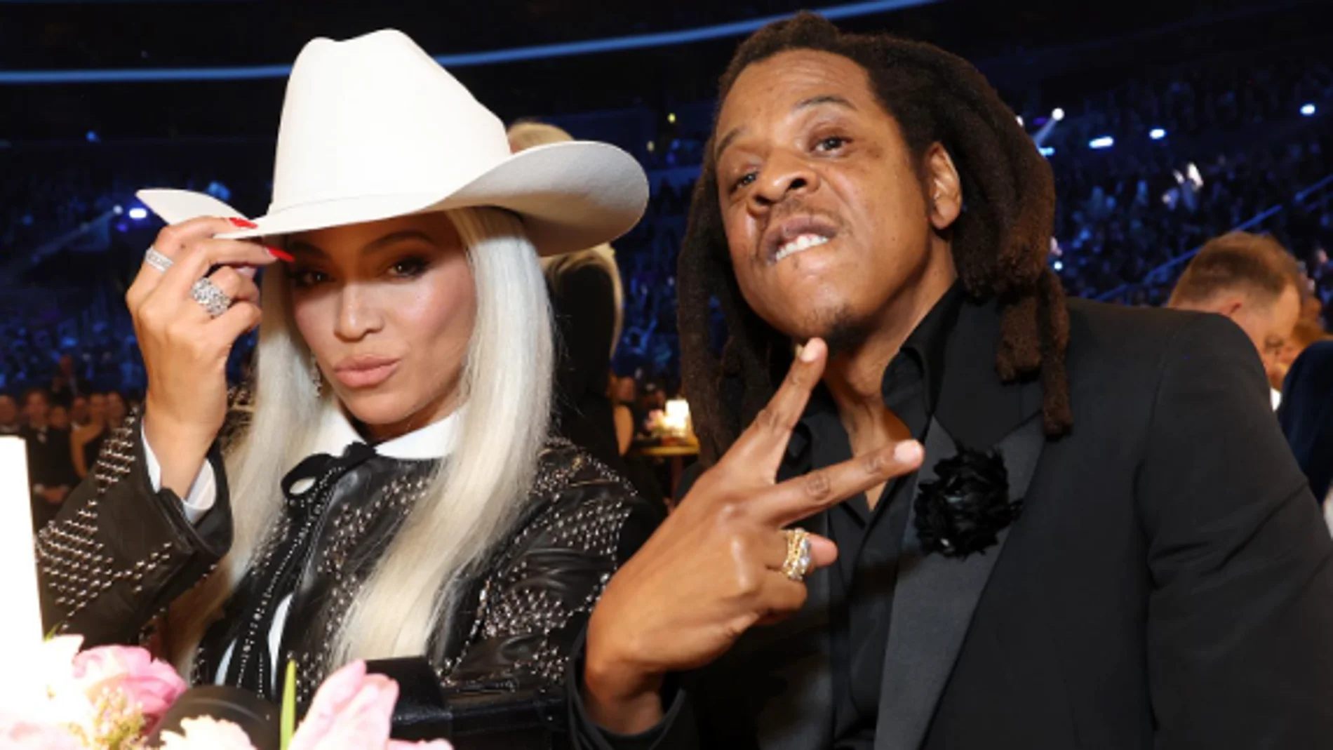 Beyoncé deslumbra en los Grammy con su estilo cowboy chic