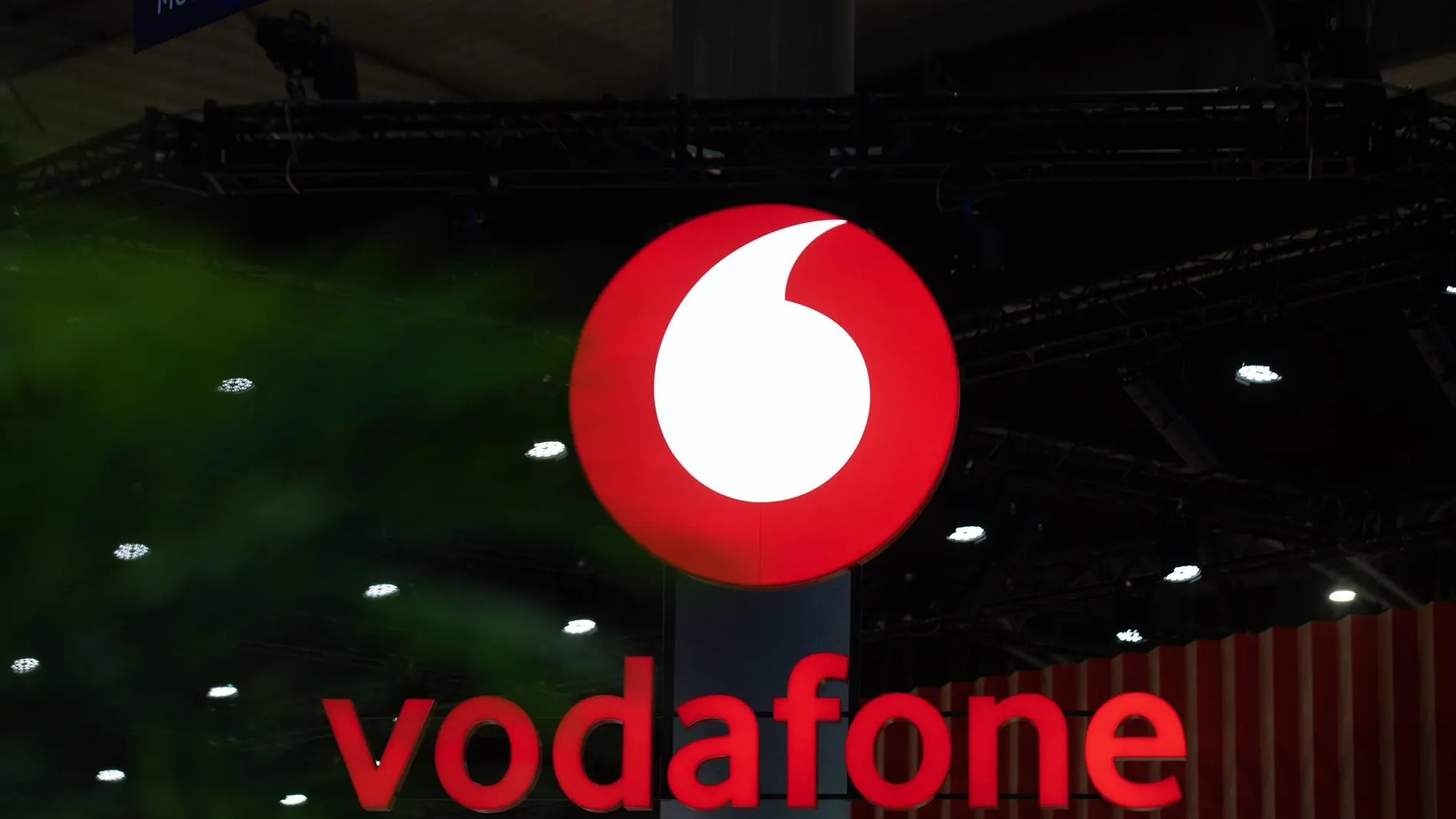R.Unido.- Vodafone reduce un 2,3% los ingresos en su tercer trimestre fiscal, hasta 11.372 millones