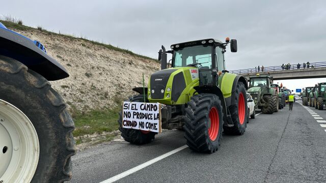 Tractorada en la A-42 