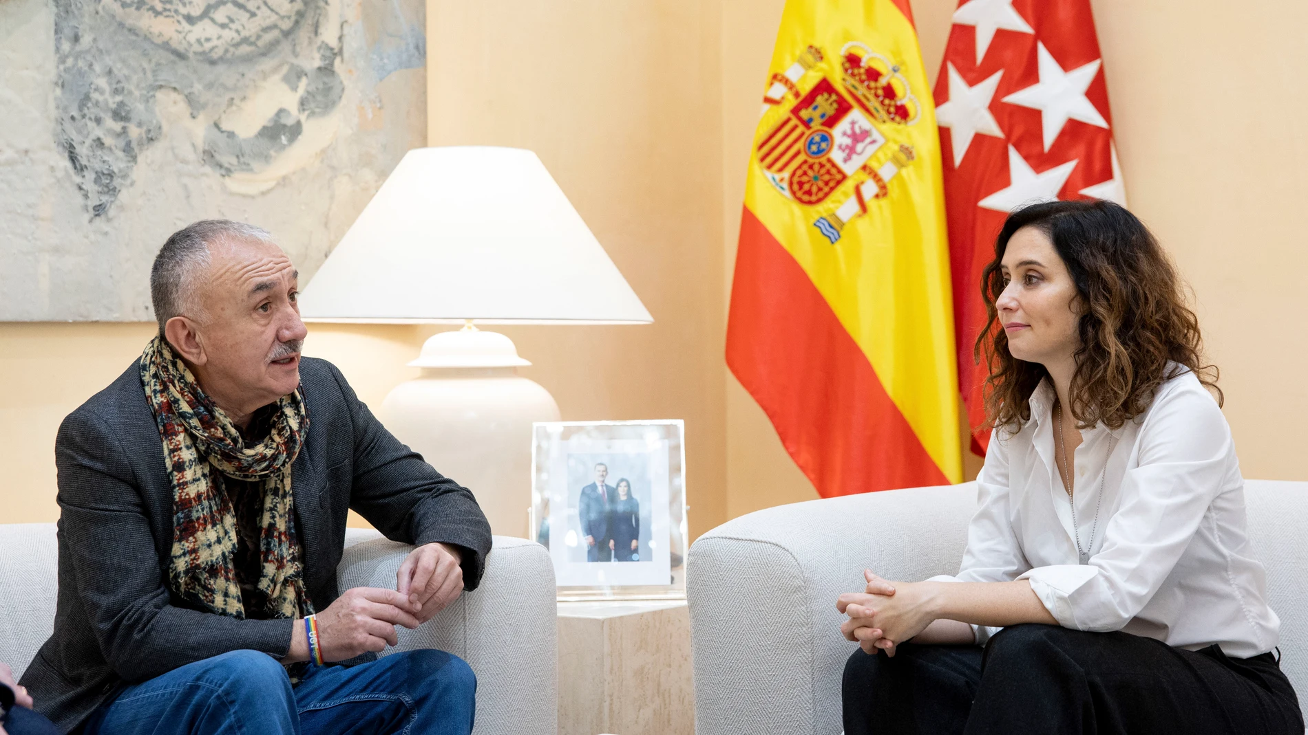 MADRID, 08/02/2024.- La presidenta de la Comunidad de Madrid, Isabel Díaz Ayuso, se reúne con el secretario general de UGT, Pepe Álvarez, este jueves, en la sede del Gobierno regional. EFE/ Daniel González 