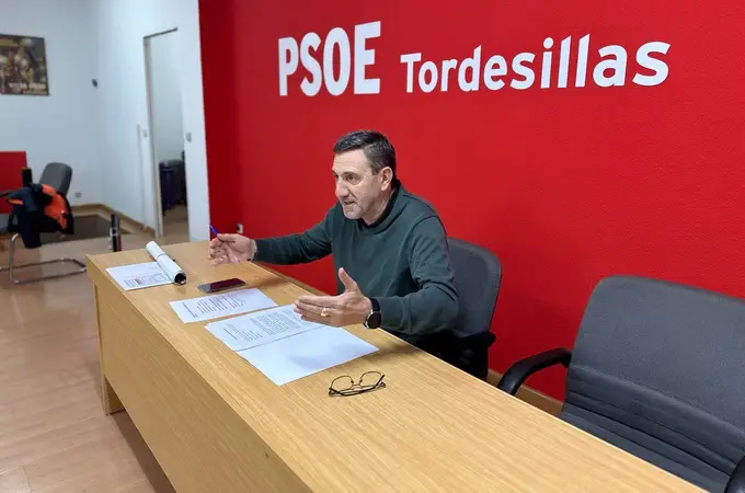 El PSOE expulsa a los tres concejales del Ayuntamiento de Villabrágima por pactar con Vox