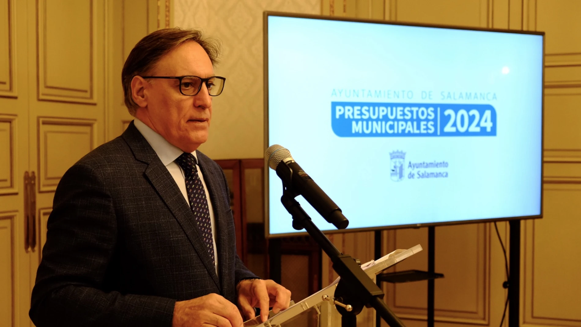 Carlos García Carbayo durante la presentación de los Presupuestos para Salamanca