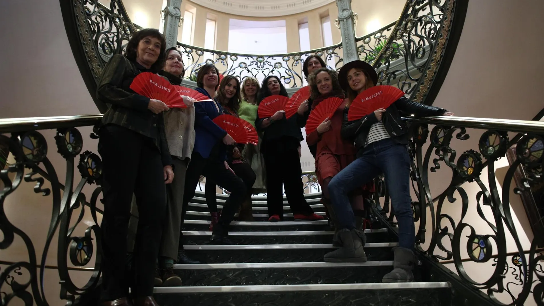 Mujeres cineastas exhibirán un pai pai en los Goya con el lema '#SEACABÓ' para denunciar la violencia sexual