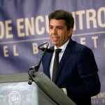 El president de la Generalitat, Carlos Mazón, durante su intervención en la tribuna de 2024 del Club de Encuentro Manuel Broseta