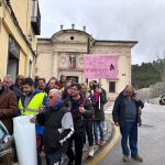 Cacerolada de agricultores y ganaderos de Cuenca ante la Delegación de Agricultura y la Subdelegación del Gobierno