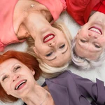 Mujeres nórdicas mayores