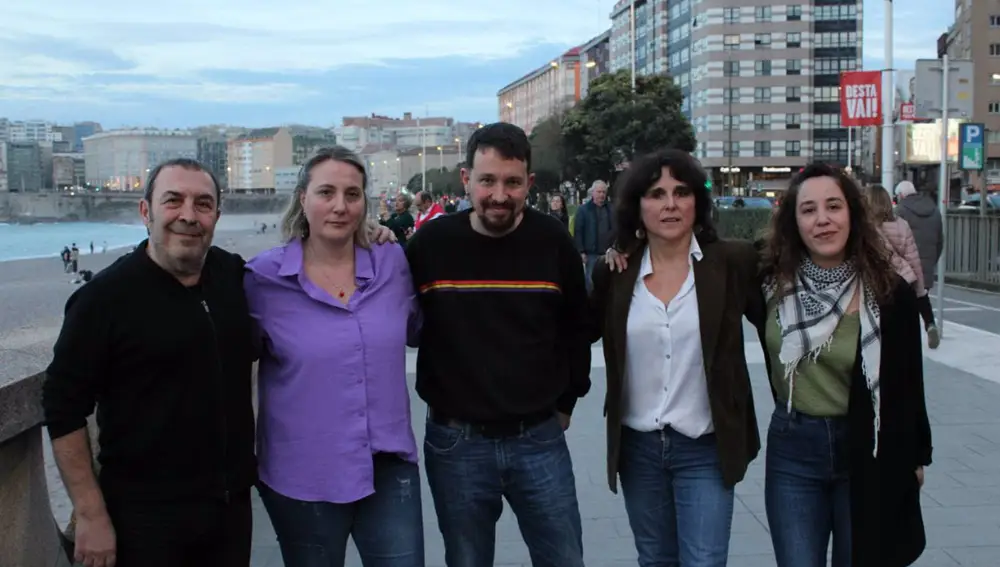 18F.- Pablo Iglesias aparece por 'sorpresa' en A Coruña para dar su apoyo a Faraldo (Podemos)