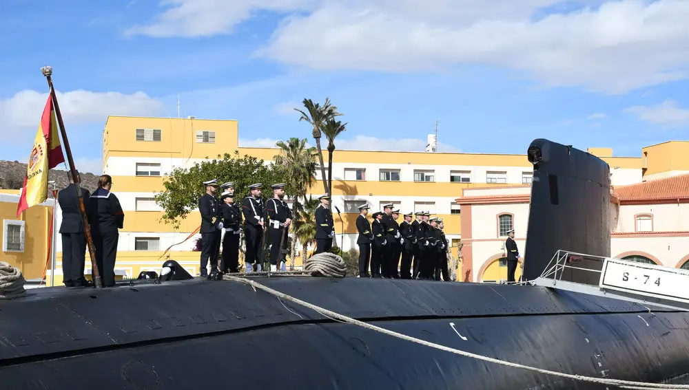 Cartagena dice adiós al submarino ‘Tramontana’ tras 40 años de servicio