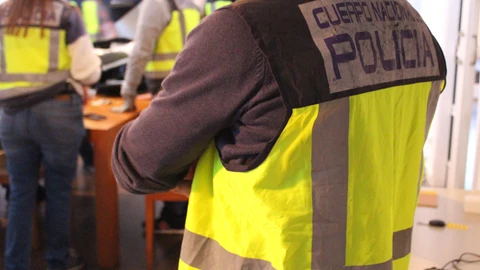 La Policía Nacional desarticula un grupo especializado en robos en oficinas y detiene a dos personas