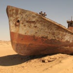 ¿Por qué hay tantos barcos abandonados en el desierto de Aralkum?