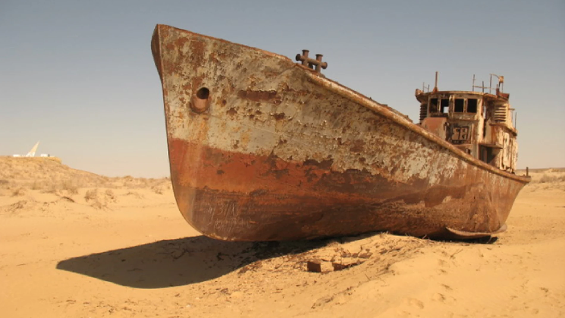 ¿Por qué hay tantos barcos abandonados en el desierto de Aralkum?